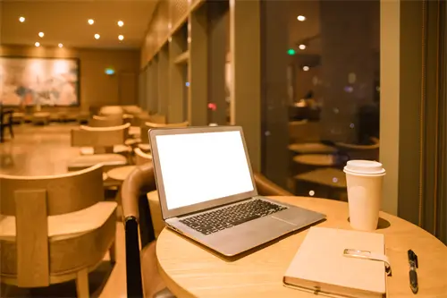 公司主持 介绍新人词语